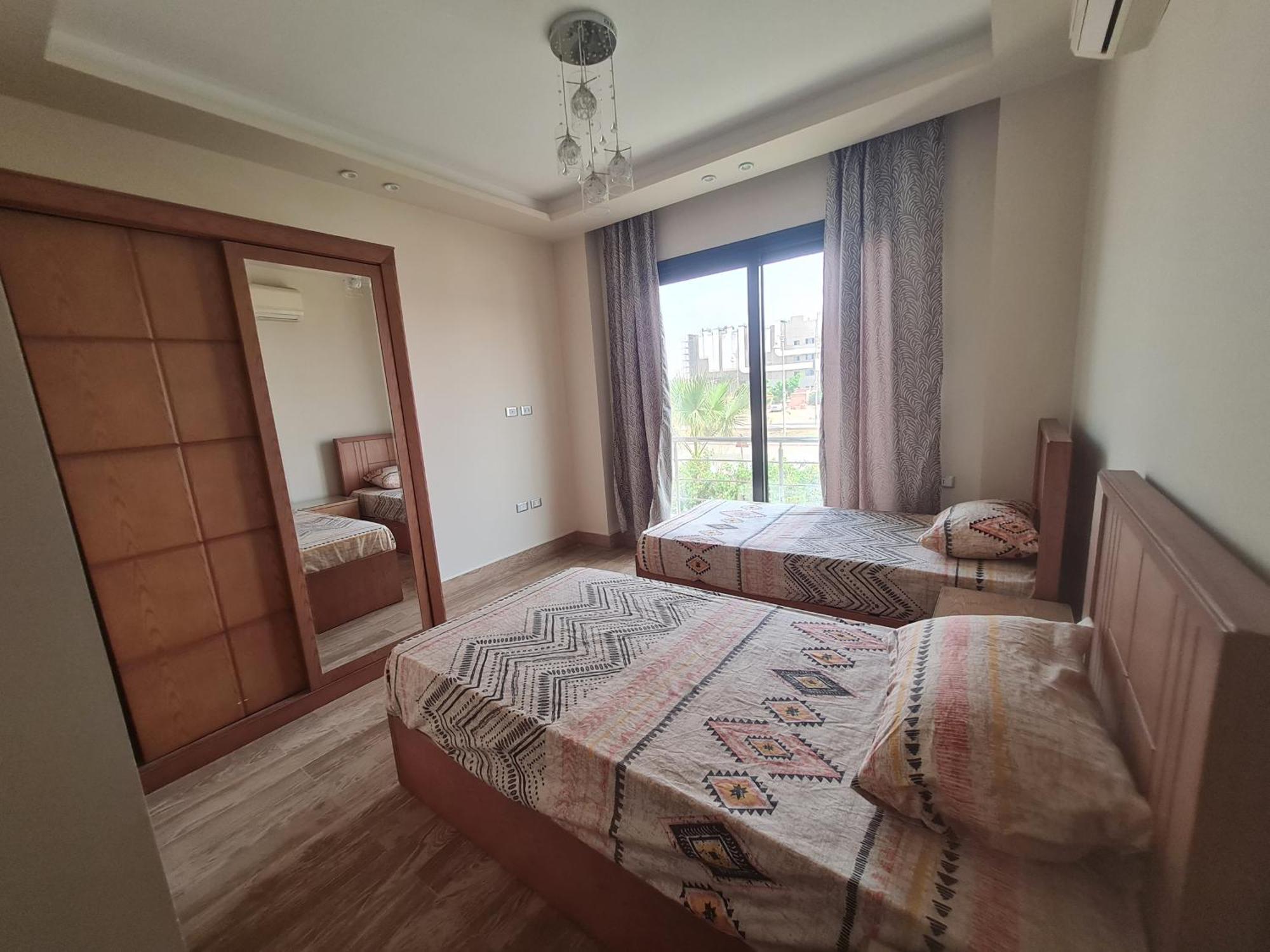 Homestay Shared At Midtown Compound Next To The Auc *