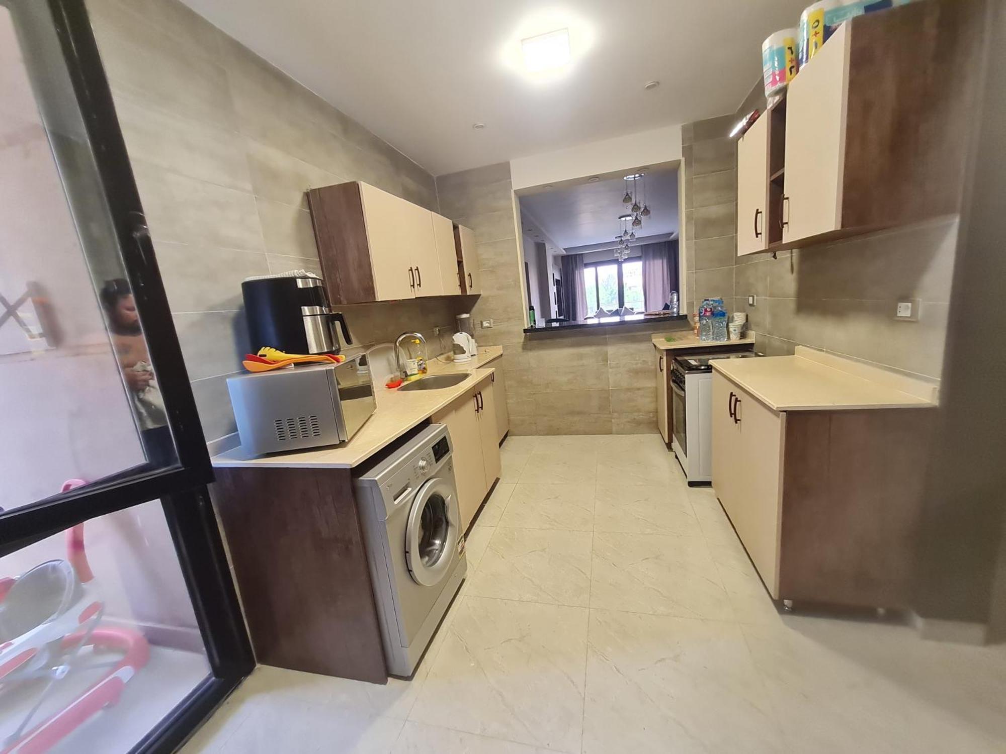 Homestay Shared At Midtown Compound Next To The Auc Cairo