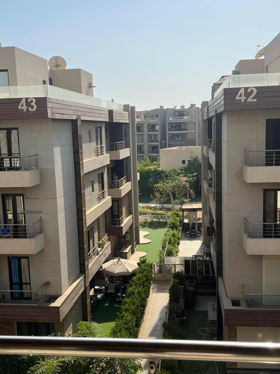 Shared At Midtown Compound Next To The Auc Homestay Cairo